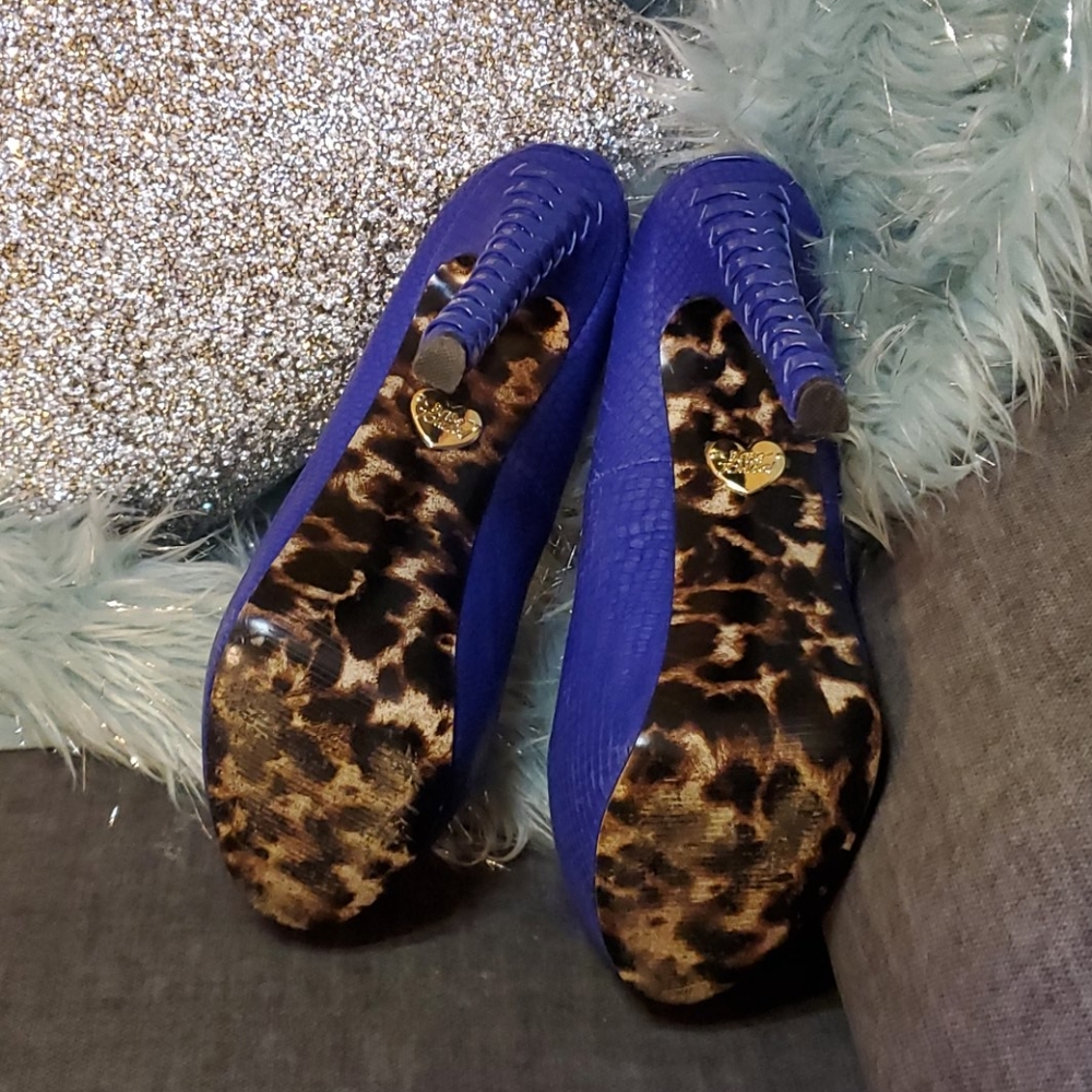 Betsy Johnson - image 4